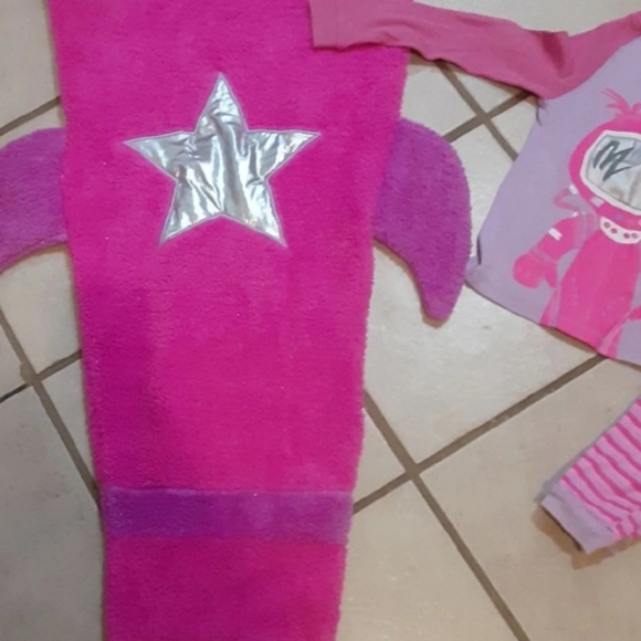 3 piece matching  sleep set size 6 - Picture 6 of 8